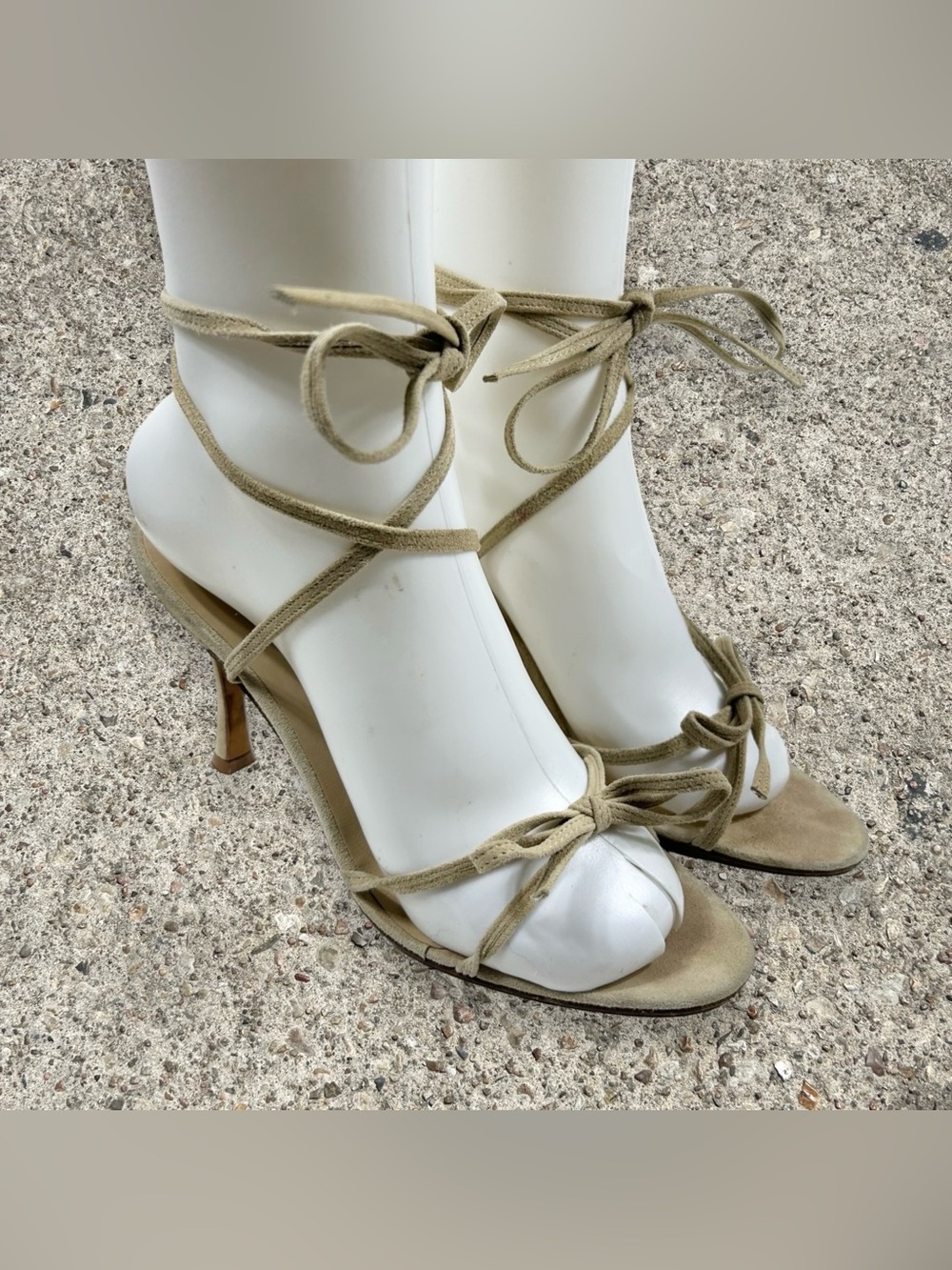 MANOLO BLAHNIK vintage 90s ankle tie heels
